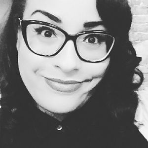 Meet your Posher, Ella