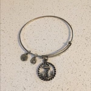 alex and ani anchor bangle