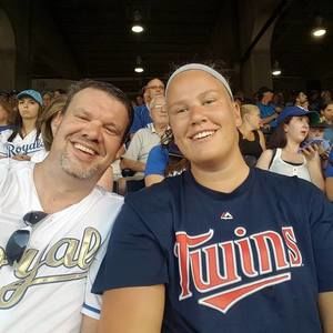 Meet your Posher, Laurel