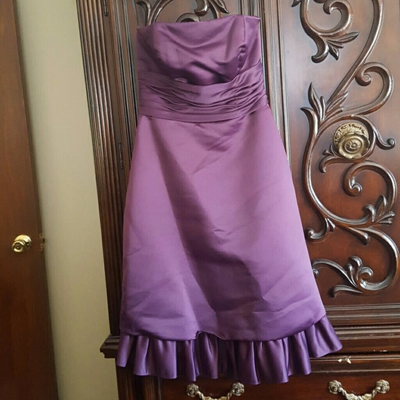 Formal Dress - Picture 2 of 4