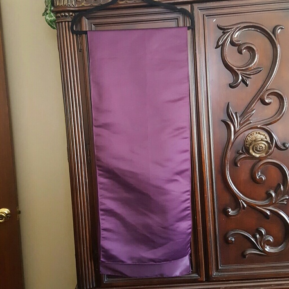 Formal Dress - Picture 3 of 4