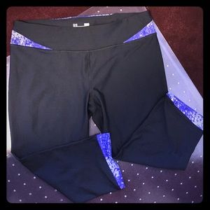 LIKE NEW UA leggings. Size L. Amazing condition!