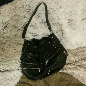 Black faux leather bucket purse w zipper pockets