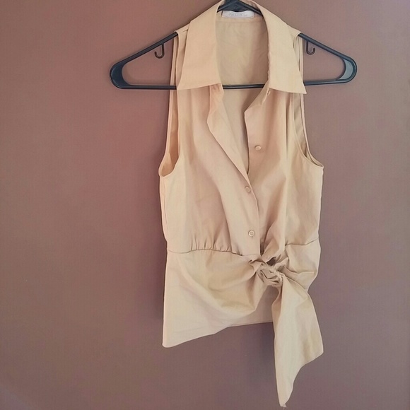 Prada Tops - Cute Prada top