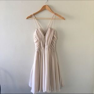 🌟Host Pick🌟H&M beige strappy chiffon dress