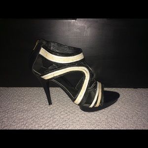 Size 42 (size 12, but fit as 10 1/2-11) heels