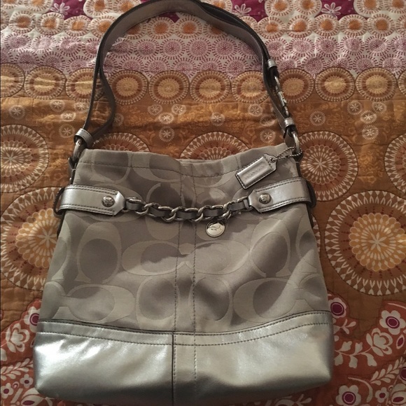 Silver coach bag - Picture 1 of 1