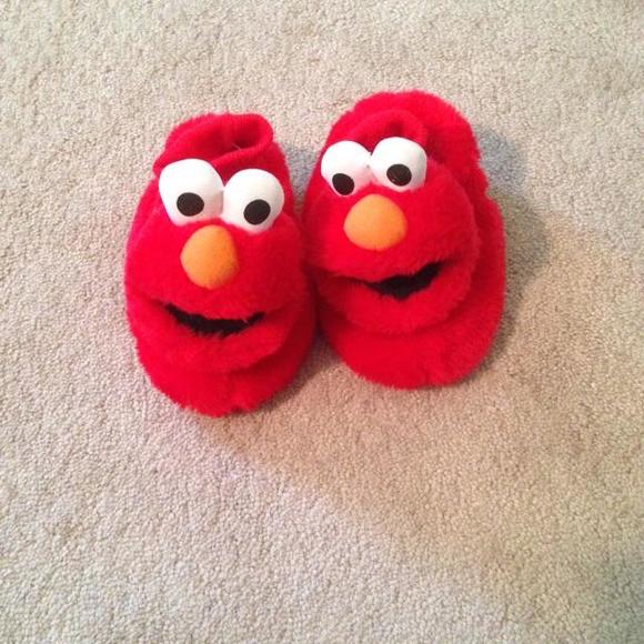 Sesame Street Elmo slippers 5/6