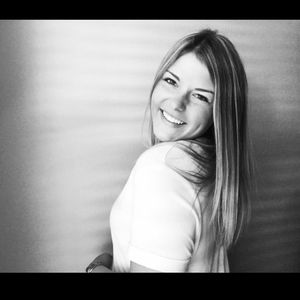 Meet your Posher, Casey