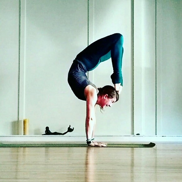 Meet your Posher, Kristen - Picture 1 of 1