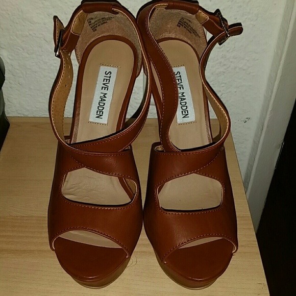 Tan Steve Madden Wedges