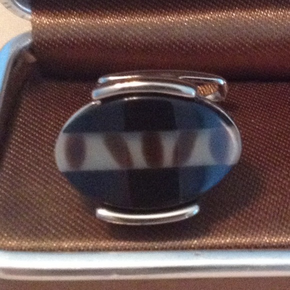 Gift!! 🎁🎁 Cufflinks in box - Picture 3 of 3