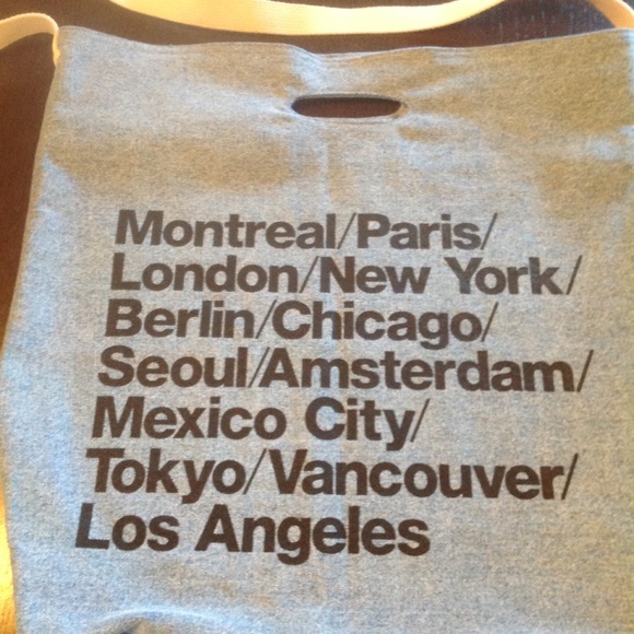 AA cities  BULL DENIM TOTE  💙💗 - Picture 2 of 4