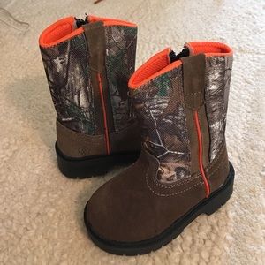 Camo Hunting boots