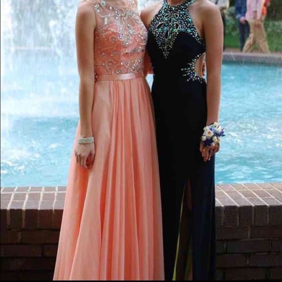Floor-length prom dress