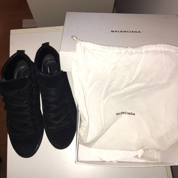 100% authentic Balenciaga Arena Suede High Sneaker - Picture 2 of 4