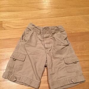 Gap cargo shorts
