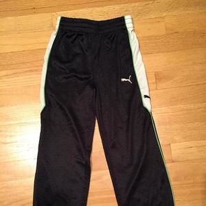 Puma boys track pants size 5