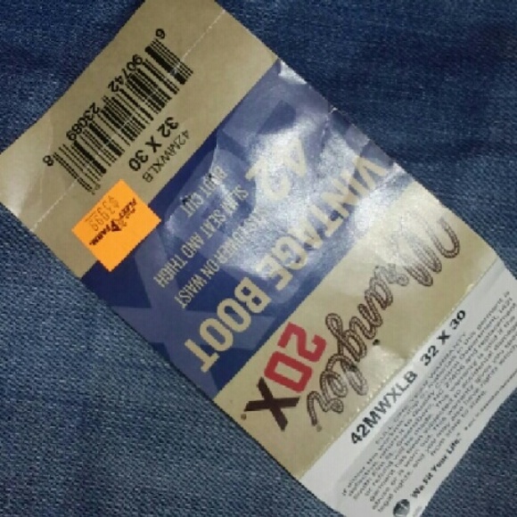 Mens wranglers - Picture 3 of 4