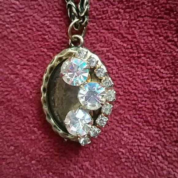 Necklace - Picture 2 of 3