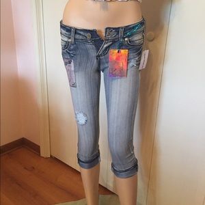 ✅ 3/$15 Denim Capris