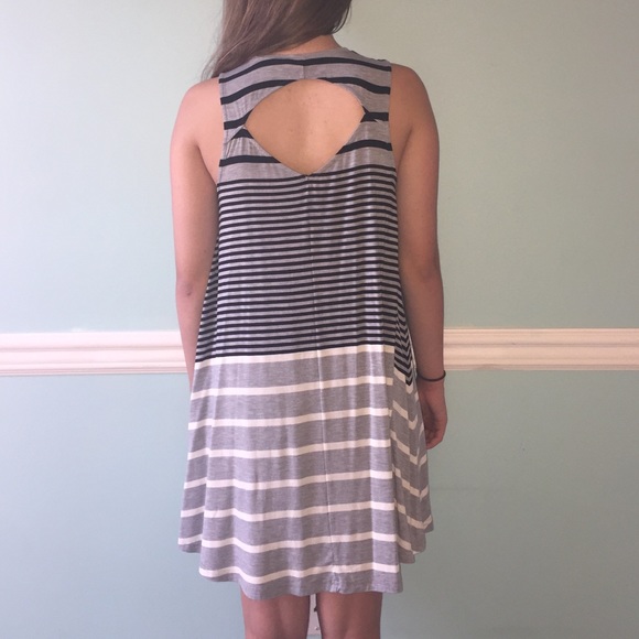 grey white and black striped halter dress - Picture 4 of 4