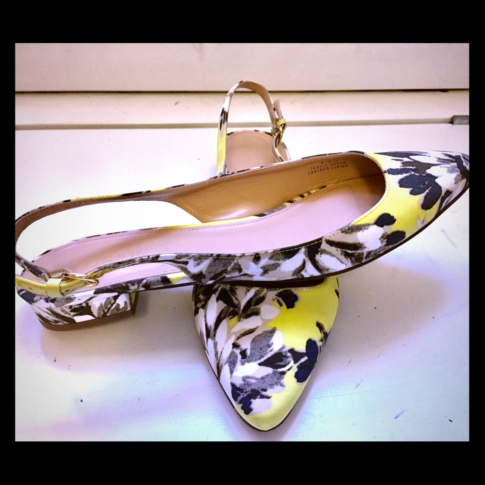 🌻 JCrew Floral Flats 🌻