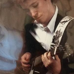 Meet your Posher, Derrick