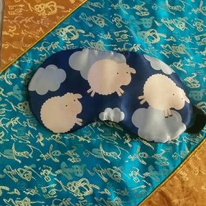 Satin/fleece lamb print sleeping mask