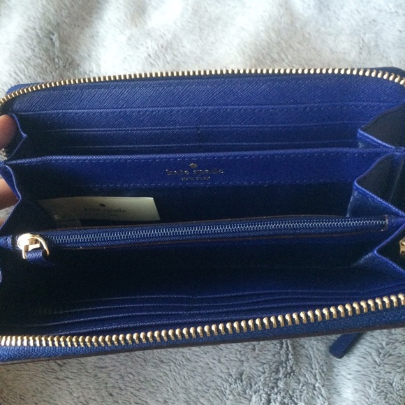 BNWT Kate Spade wallet - Picture 3 of 3