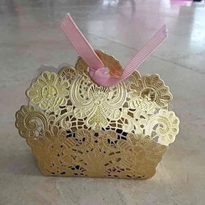 SALE💋 Gold doily wedding favor boxes