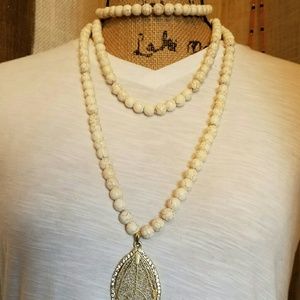 Cream Howlite Beaded Necklace