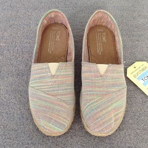 TOMS Shoes