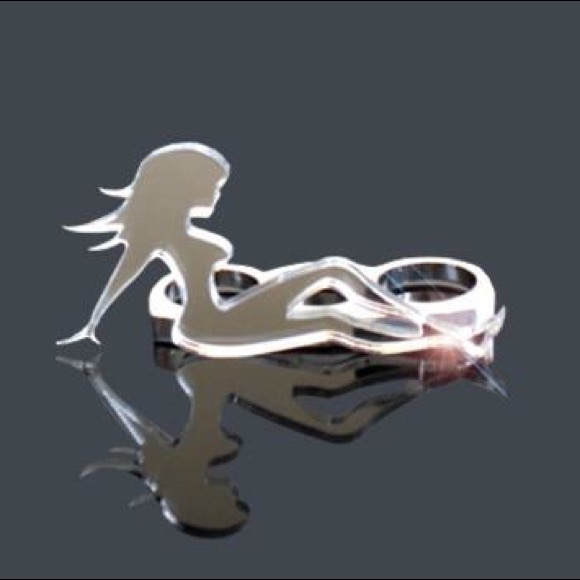 Trucker Girl Knuckle Ring