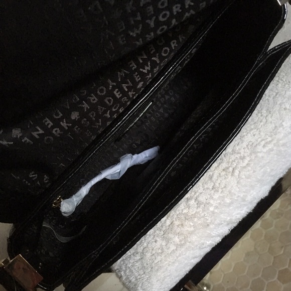 Kate Spade blk leather Merrick mini crossbody NWT - Picture 3 of 4