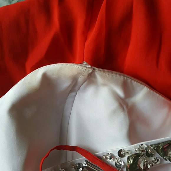 Dress - Picture 2 of 4