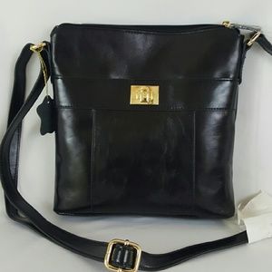 SOLD! Giani Bernini Glazed Leather  Black Purse