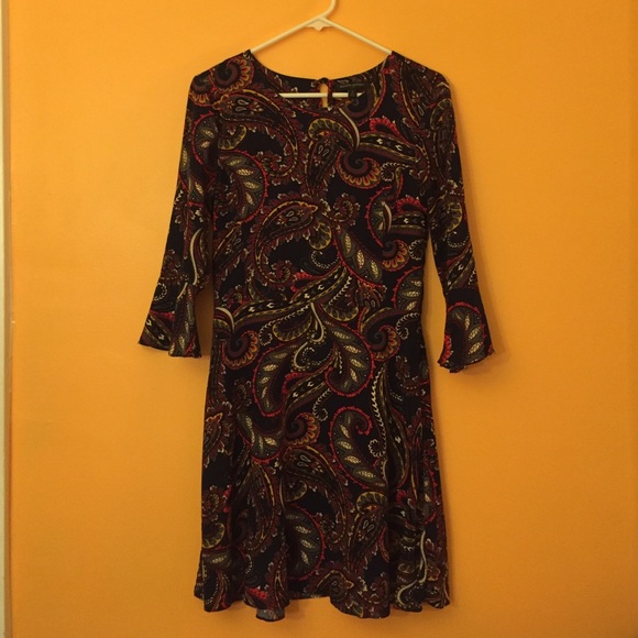 Quarter sleeve paisley dress