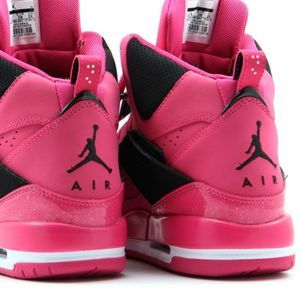 Meet your Posher, Janeth