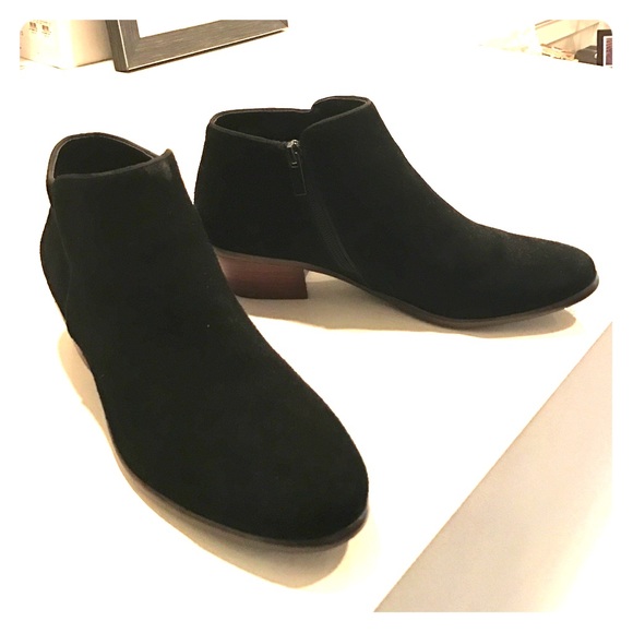 Crown Vintage Tabitha Bootie size 8.5