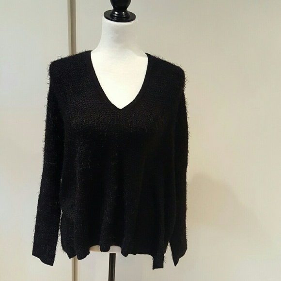 Black Fuzzy, Oversized Sweater w/Chain Design - Picture 4 of 6
