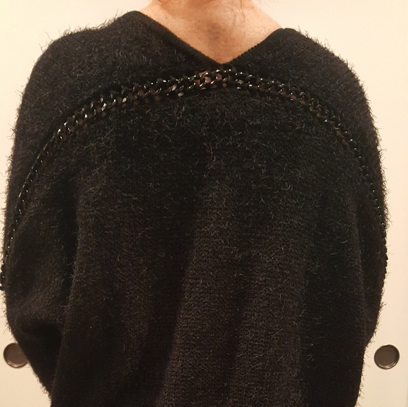 Black Fuzzy, Oversized Sweater w/Chain Design - Picture 5 of 6