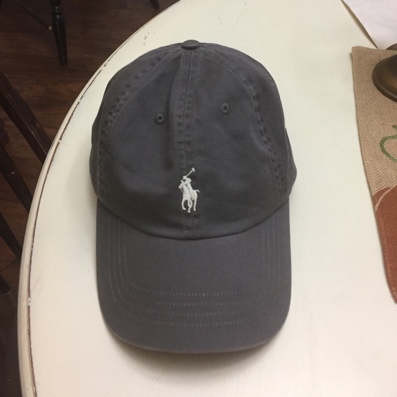 GREY POLO HAT!