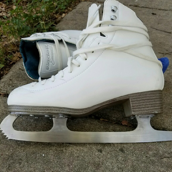 Riedell emerald figure skates