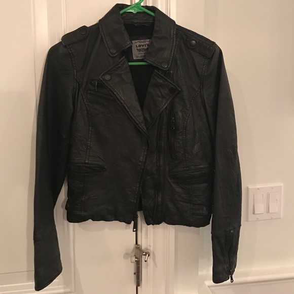 Levi's Leather Jacket small