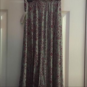 LuLaRoe maxi skirt