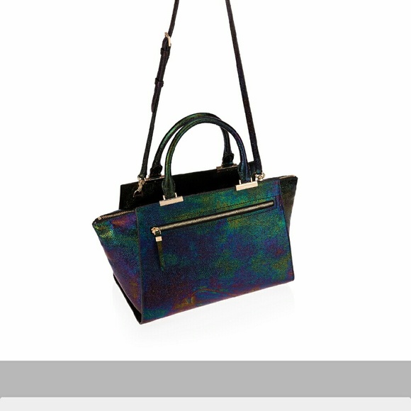 ISO any Henri Bendel bag from this collection!! - Picture 2 of 3