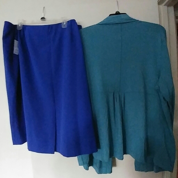 WOMEN'S PLUS SIZE SEPARATES 24W AND 3X - Picture 4 of 4