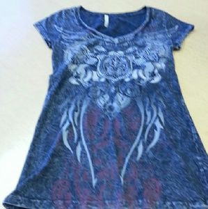 ❌SOLD❌ Cute top with rhinestone front and back