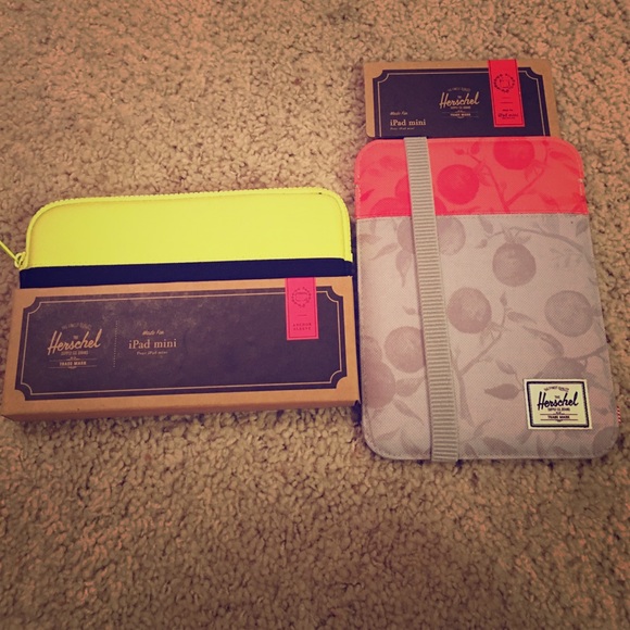 NWT Set of 2 Herschel Supply Co iPad Mini Sleeves